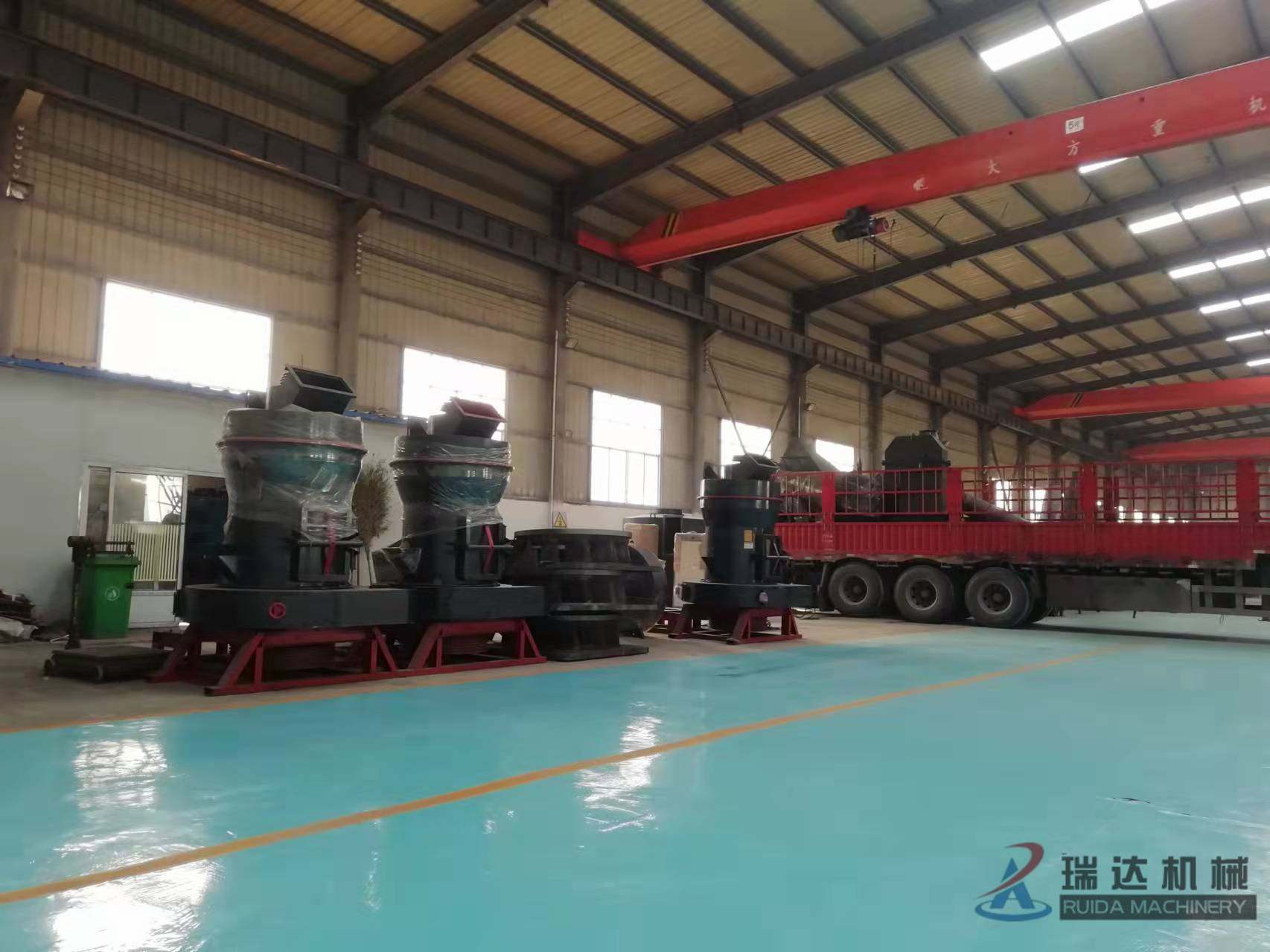 YGM75高压悬辊磨粉机发货